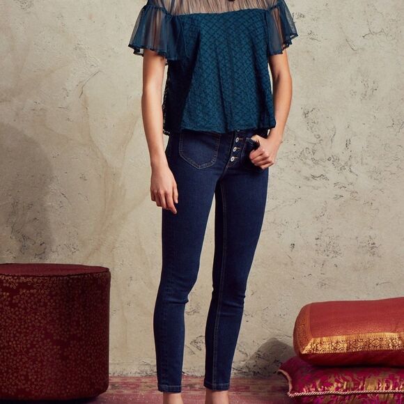 Tularosa Nora High-Rise Jean in Monserrat - Picture 2 of 12